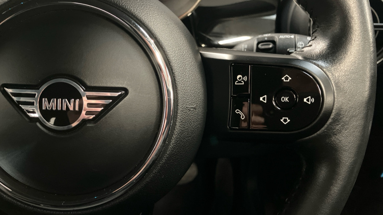 MINI Hatchback 135kW Cooper S Level 2 33kWh 3dr Auto Electric Hatchback